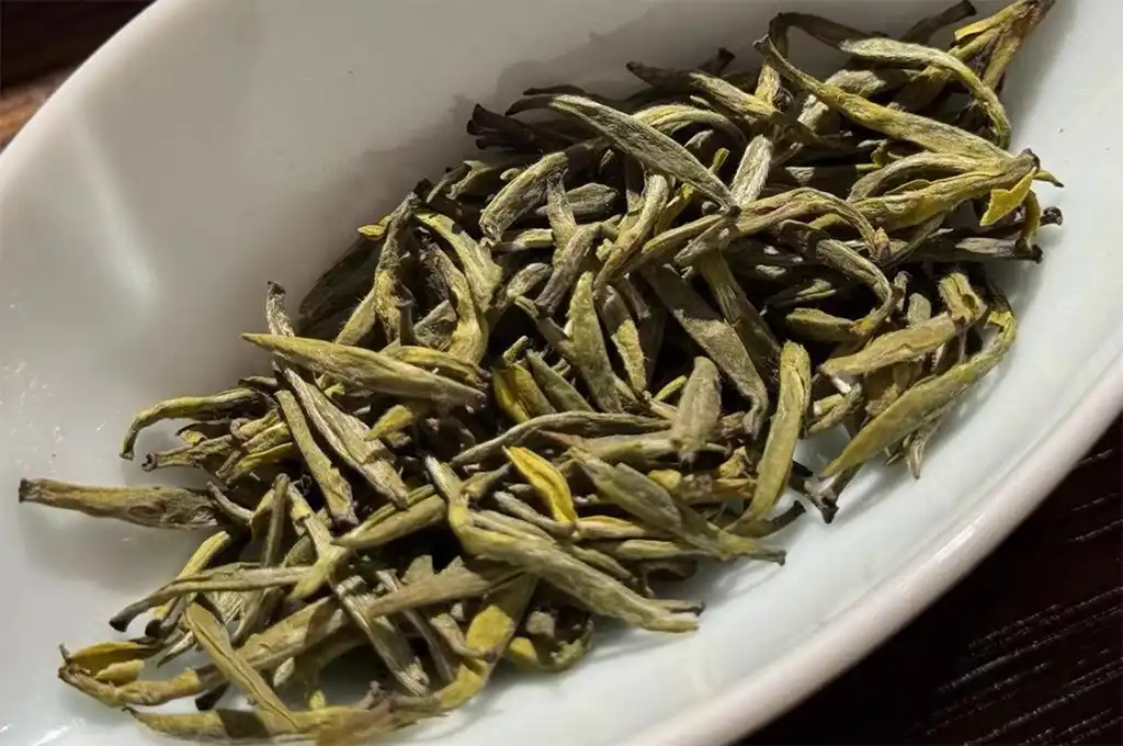 湖南君山銀針茶:最高級的黃茶- 廖長興茶業